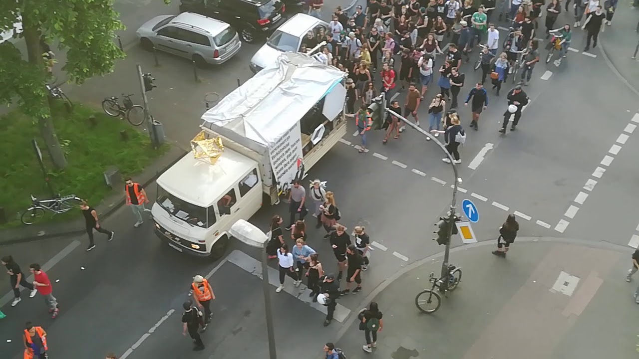 Mai 1028 Wagenplatz-Demo in Köln.